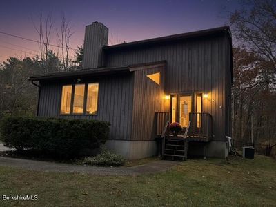 16 Garland Ave, Pittsfield, MA, 01201