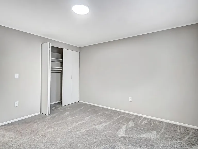 Poplar Ridge Apartments — Photo 13