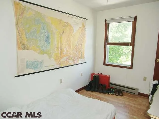 918-2 Southgate Dr — Photo 2