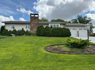 907 Westridge Ave, Norton, KS 67654