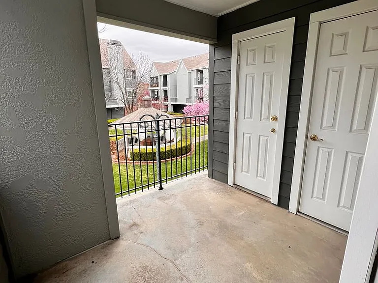 4741 S Harvard Ave #9 — Photo 10