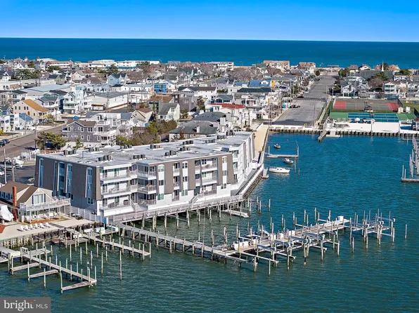 310 West Ave APT A1-1, Beach Haven, NJ 08008