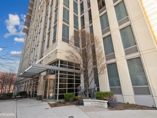 720 N Larrabee St, Chicago, IL