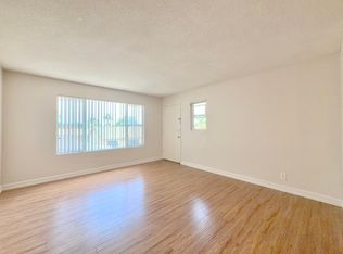 315 Gladys Ave APT 12, Long Beach, CA 90814