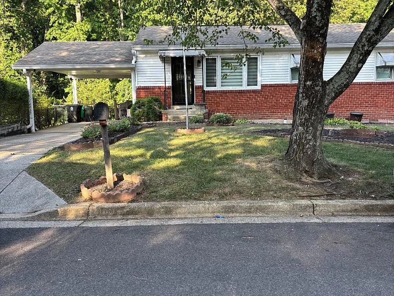 9010 Anna Dr — Photo 1