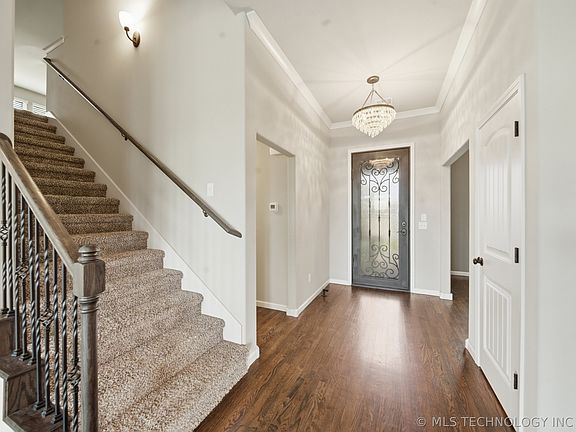 5th image of 4011 S 15th Pl