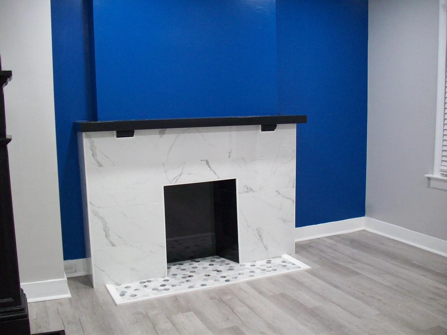 2 bed, 1.5 bath, 912 sqft, $1,600 — Photo 2
