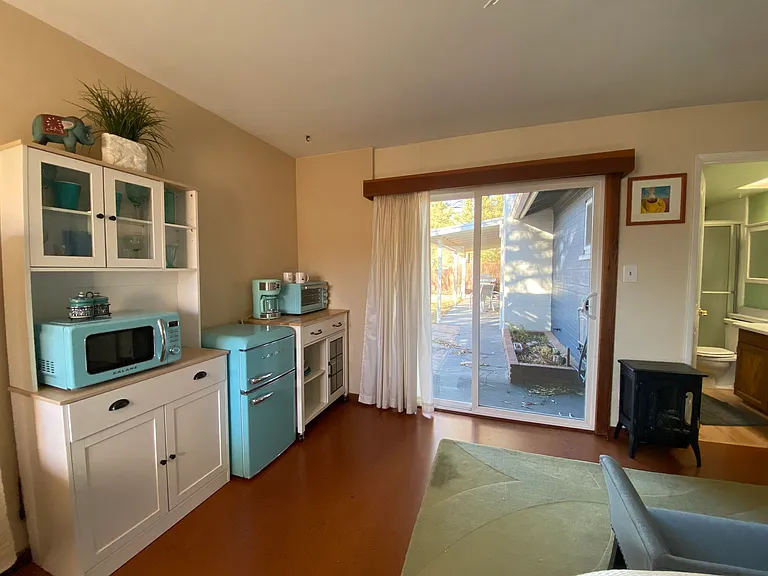 1255 N Hemlock Way — Photo 10
