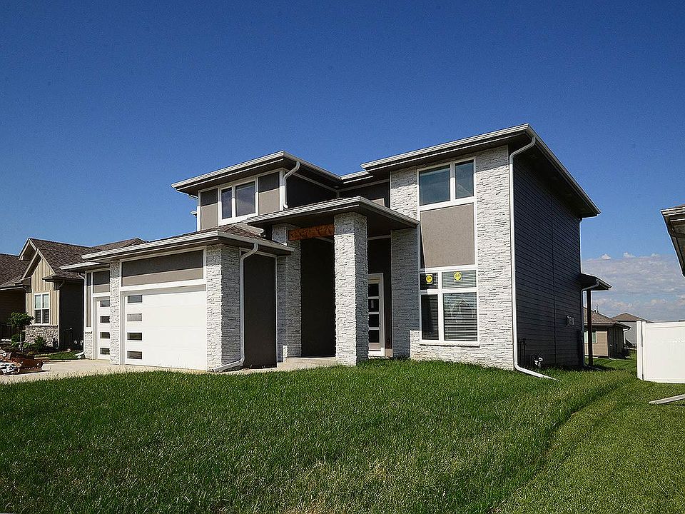 1st image of 7508 N 168th Ave