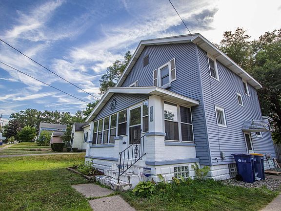 3rd image of 1517 Colorado Ave SE