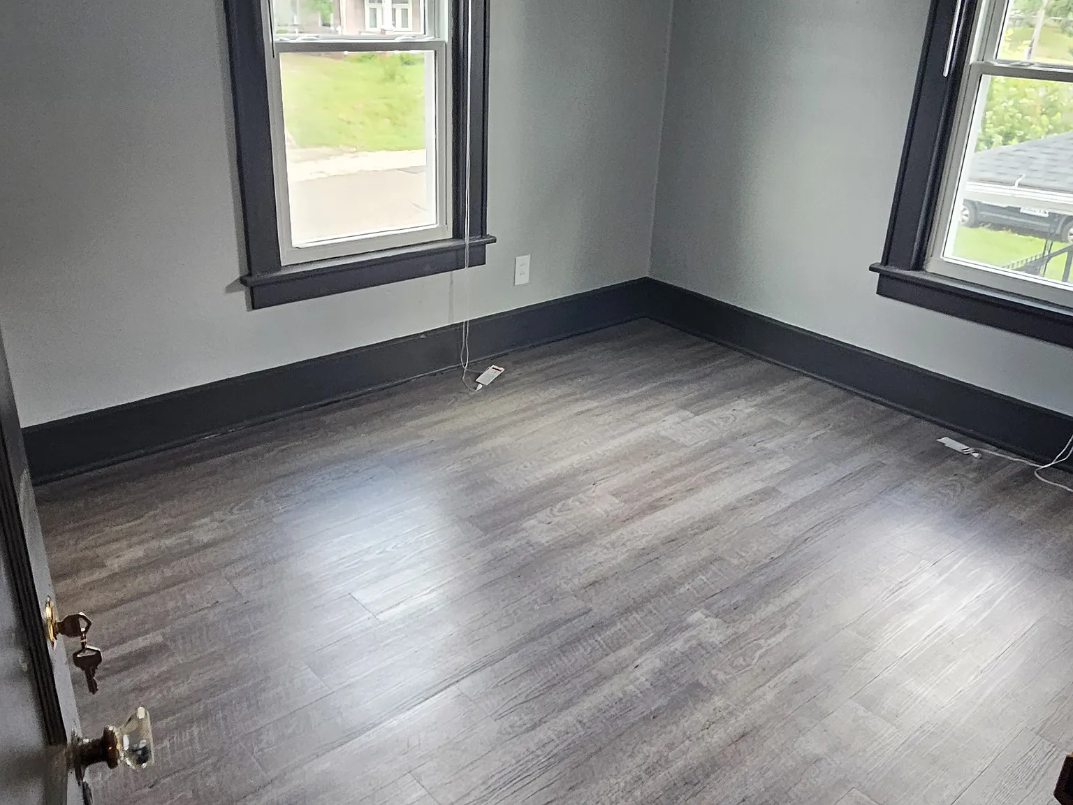 5 bed, 2200 sqft, $1,700 — Photo 4