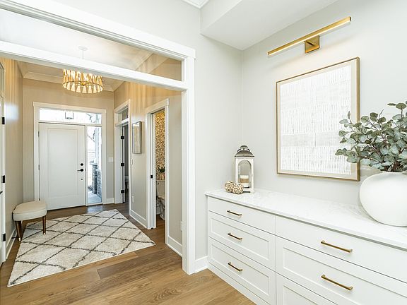 5th image of 2656 Bentley Dr SW