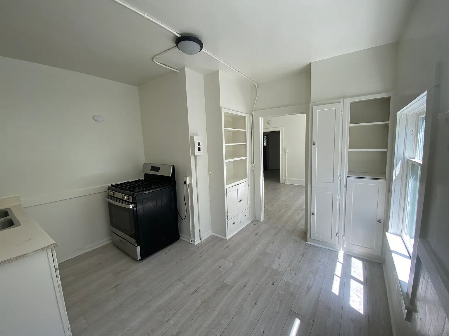 1 bed, $2,950 — Photo 4