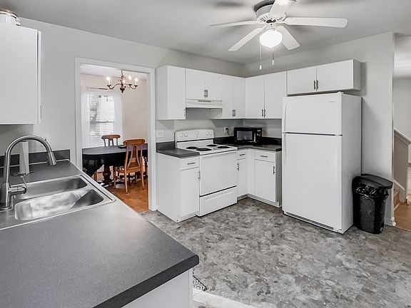 4th image of 5125 Chelsea Brook Ln