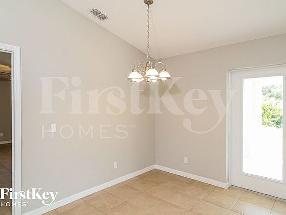 4th image of 11041 Euler Ave