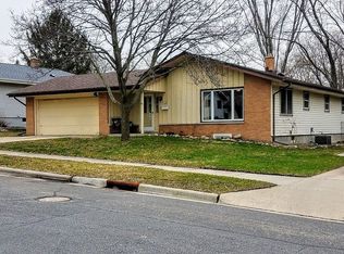 1305 N 13th Ave, West Bend, WI 53090