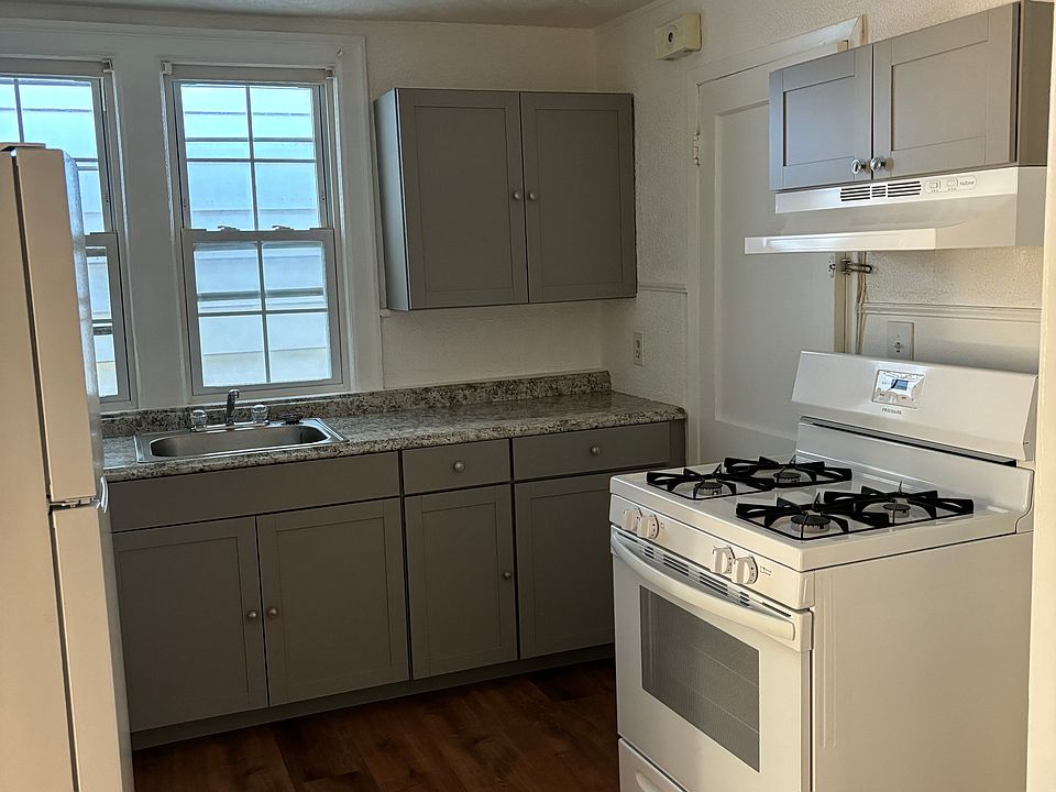 1st image of 240 Sommerville Pl Floor 2