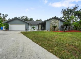 2103 Doefield Ct, Valrico, FL 33596