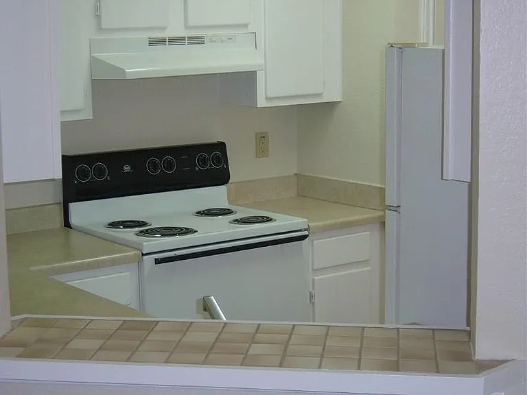 1701 Horseshoe Cir — Photo 8