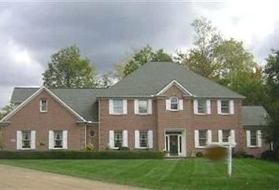 2nd image of 6867 Bramblewood Ln
