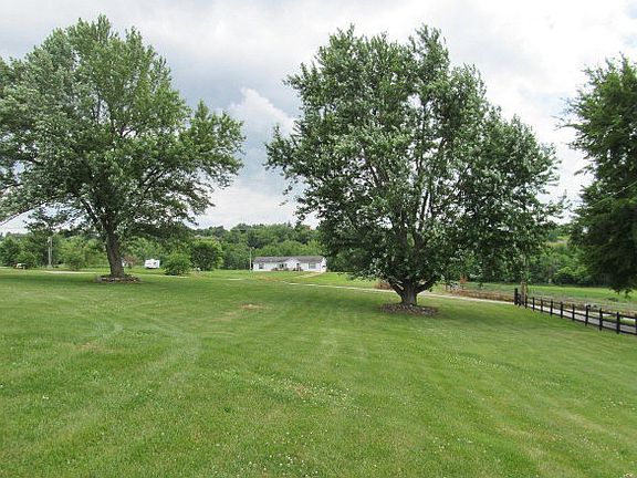 2nd image of 146 Pioneer Dr