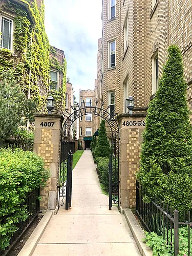 4805 1/2 N Hermitage Ave #3E Photo 1 4805 1/2 N Hermitage Ave #3E Photo 1