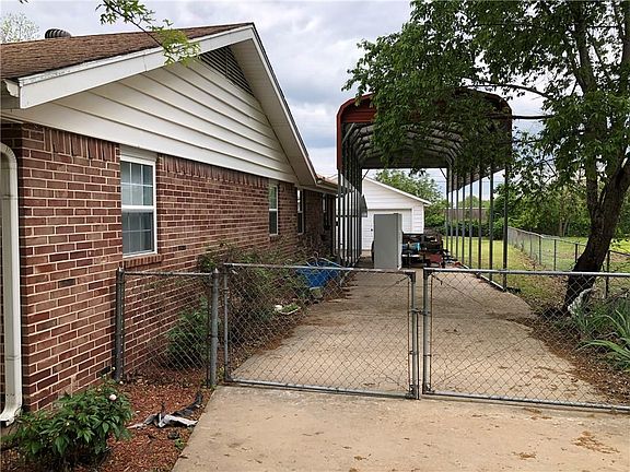 5th image of 1168 Eastwood Dr