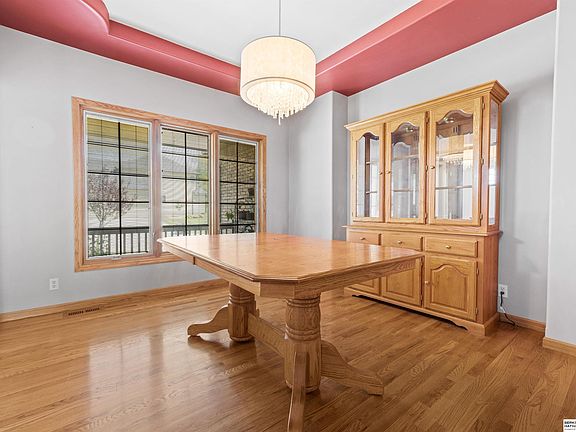 5th image of 710 Eagle Crest Cir