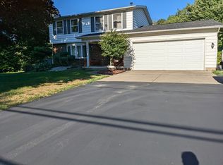 1541 Sandridge Rd, Alden, NY 14004