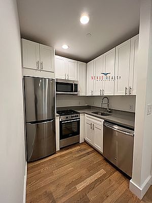 3rd image of 45-11 Broadway #1B