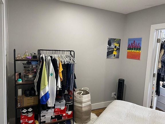 4th image of 419 E 142nd St #24B