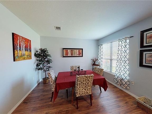 3rd image of 6207 Roseborough Dr