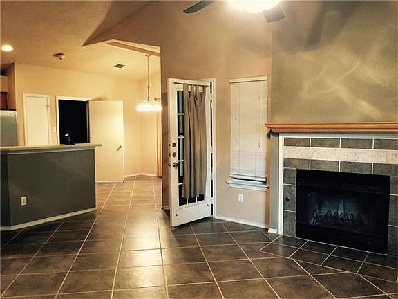 5th image of 3011 Red Bay Dr