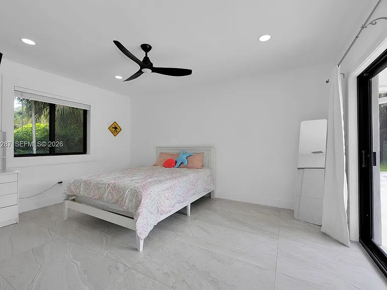 6860 SW 99th Ter — Photo 26