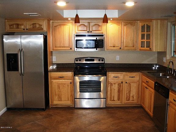 3rd image of 1512 W Aster Dr
