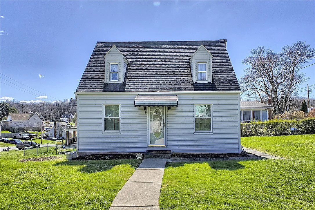 405 Woodland Rd photo 1