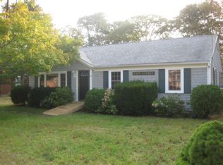 18 Easy St, Dennis Port, MA 02639