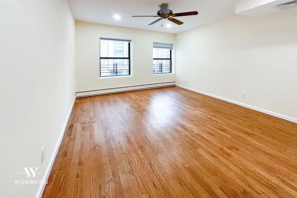 Rented by Warburg | media 5