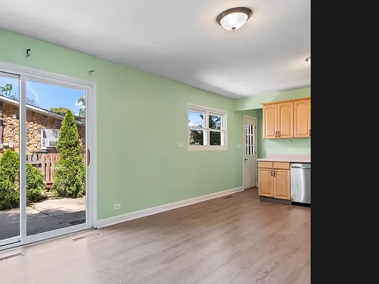 500 Cherry Cir — Photo 4