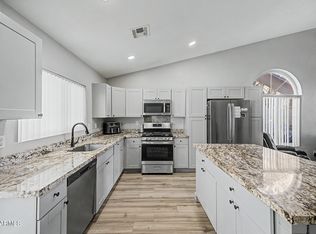1460 W GAIL Drive, Chandler, AZ 85224