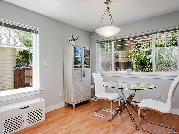5th image of 921 Colville Rd #1