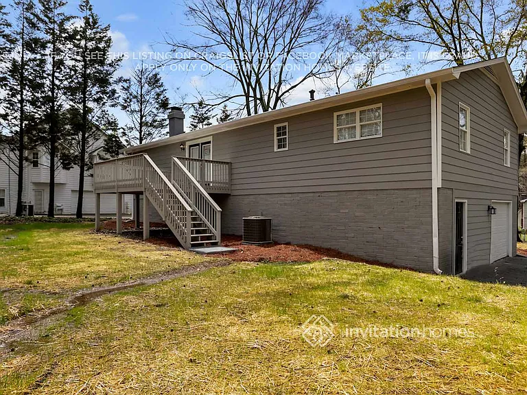 835 Brompton Ct — Photo 21