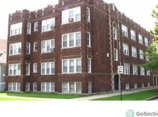2815 E 81st St, Chicago, IL 60617