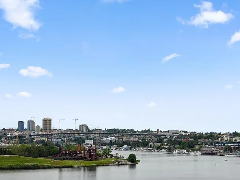 Lake Union Views