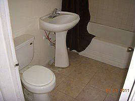 4th image of 7528 Lindell Ave