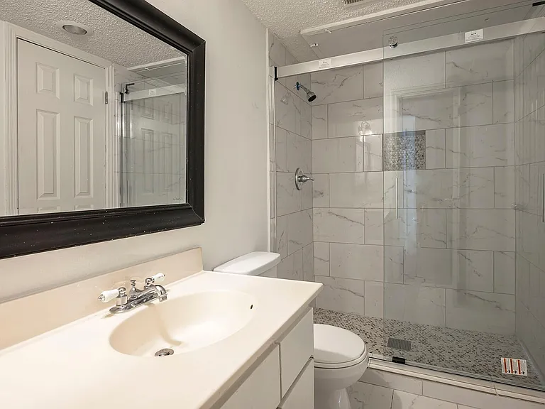 5812 Milton St #105 — Photo 12
