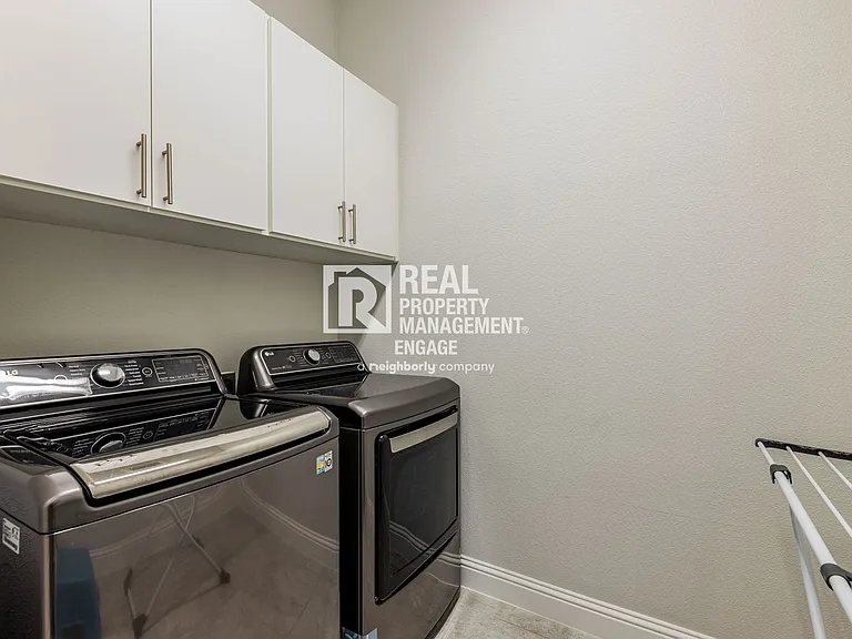 7757 Cooke Dr — Photo 11