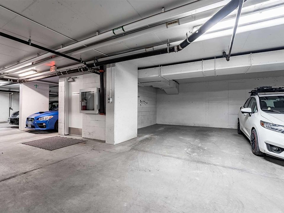 2nd image of 401 Golden Ave #398