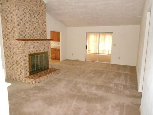 1st image of 165 Bogey Ln