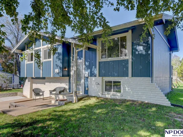 1154 Park St, Blair, NE 68008
